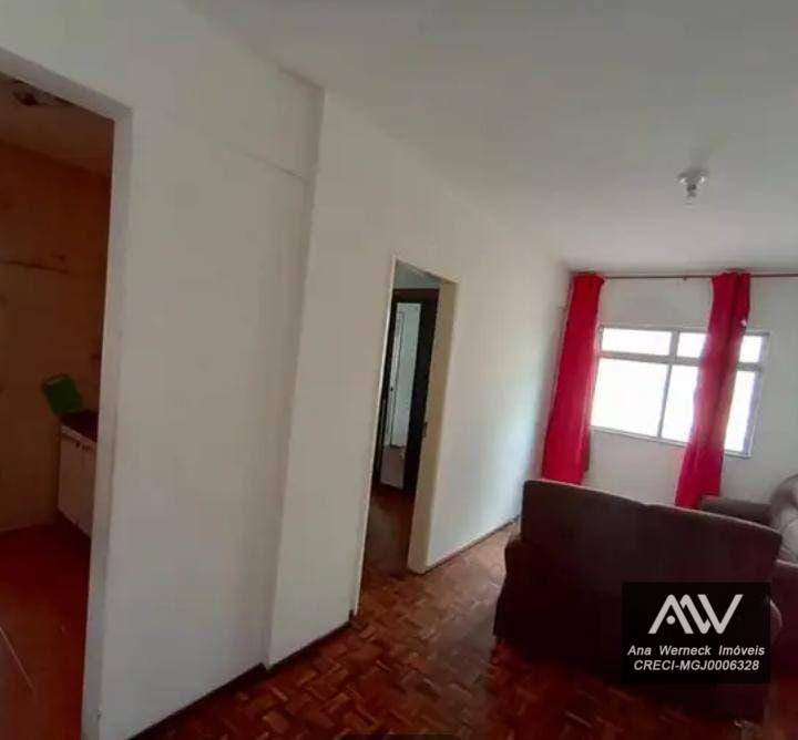 Apartamento à venda com 1 quarto, 45m² - Foto 2