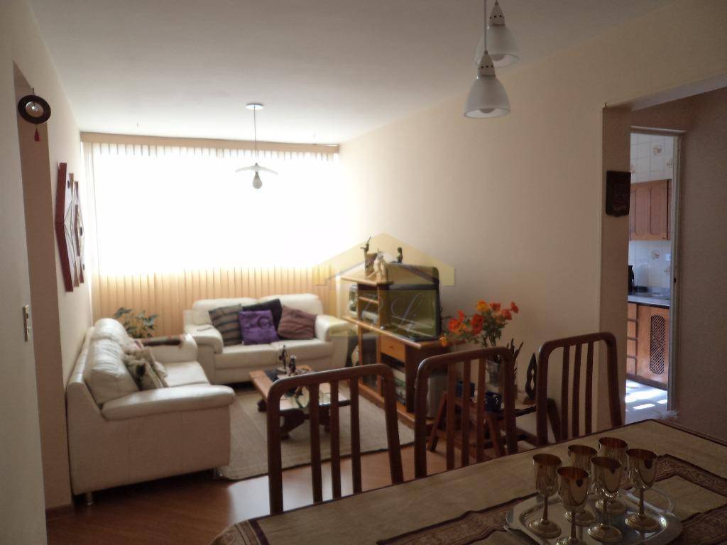 Apartamento à venda com 3 quartos, 68m² - Foto 1