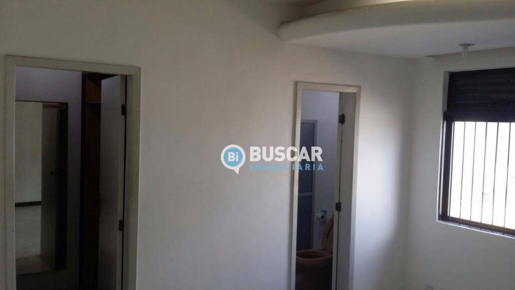 Apartamento à venda com 3 quartos, 140m² - Foto 26