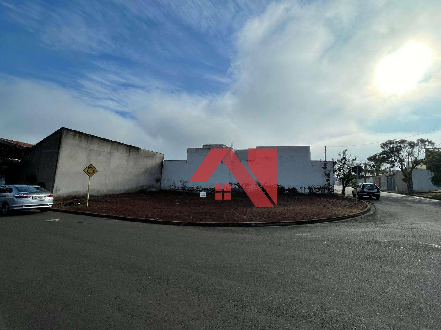 Terreno à venda, 210M2 - Foto 2