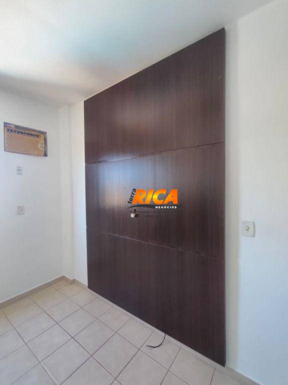 Apartamento para alugar com 2 quartos, 67m² - Foto 20