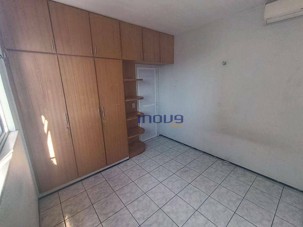 Apartamento para alugar com 3 quartos, 116m² - Foto 10