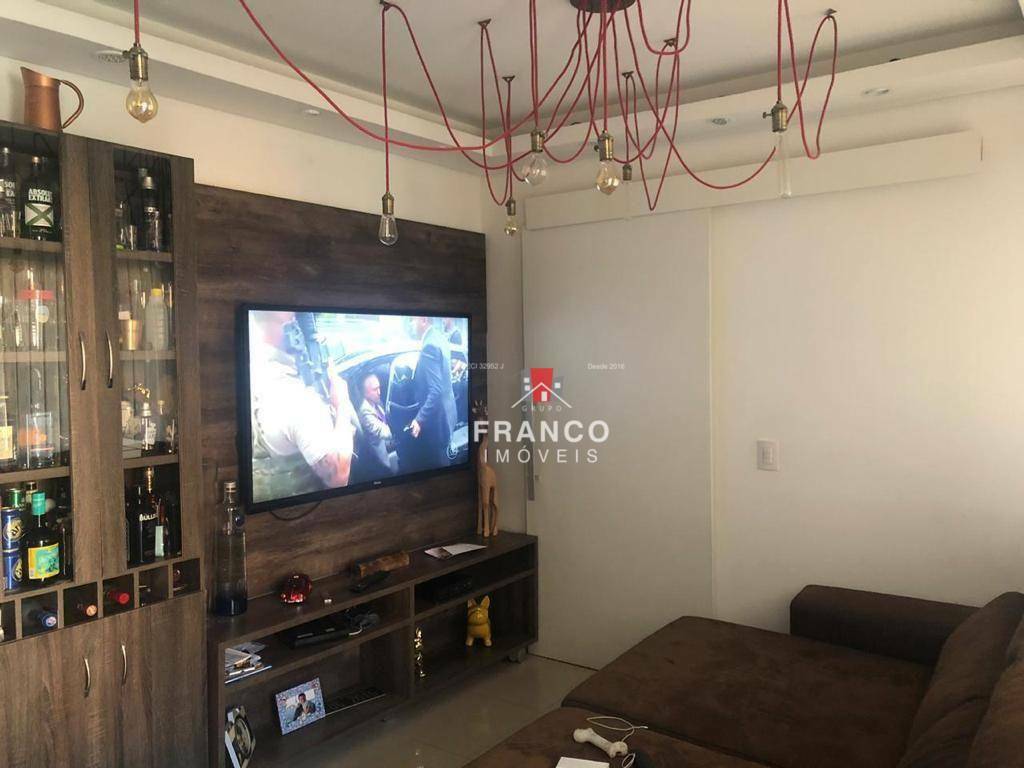 Apartamento à venda com 3 quartos, 70m² - Foto 10