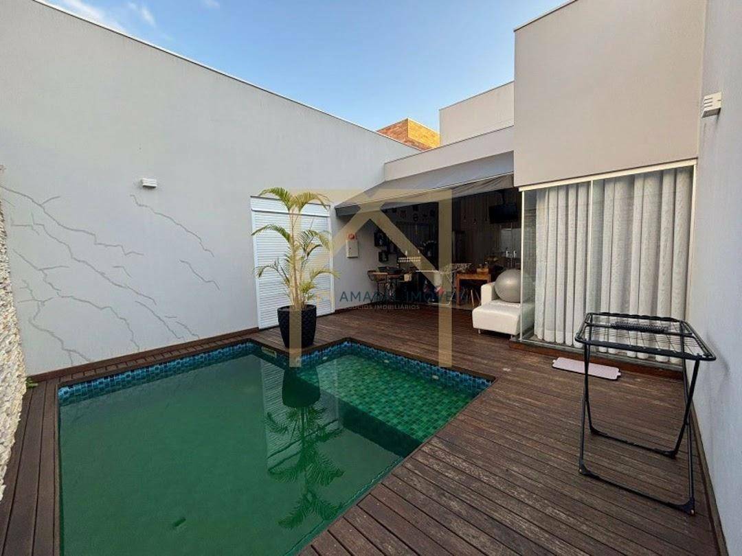 Casa à venda com 3 quartos, 208m² - Foto 8