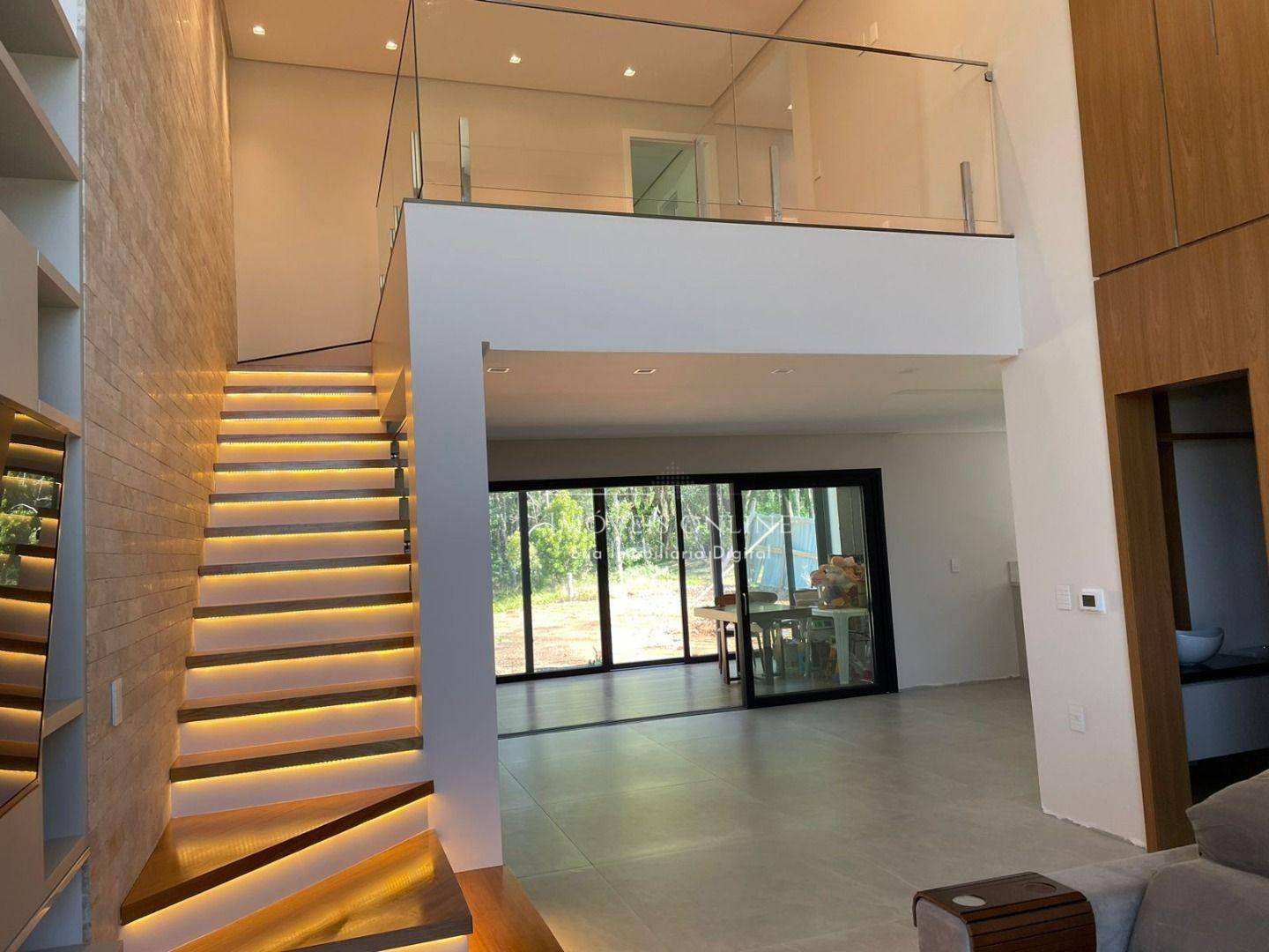 Casa de Condomínio à venda com 3 quartos, 283m² - Foto 2