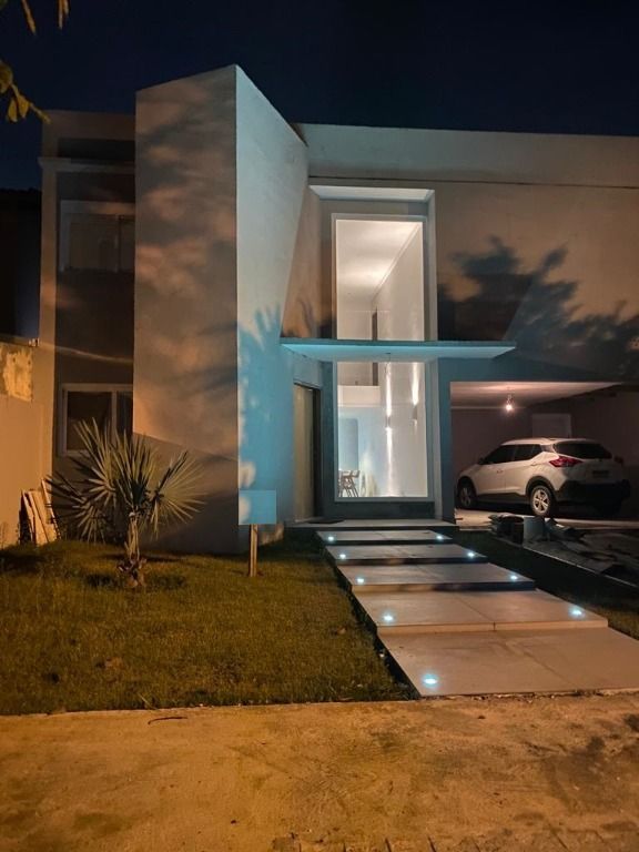 Casa de Condomínio à venda com 4 quartos, 291m² - Foto 2