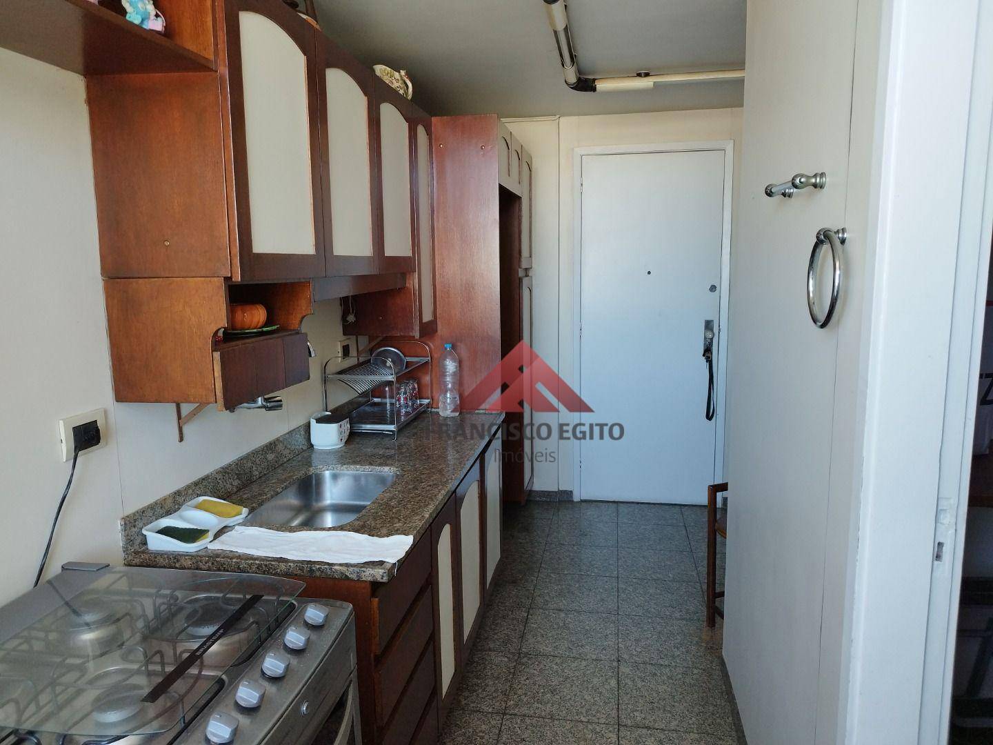 Apartamento à venda com 2 quartos, 75m² - Foto 18