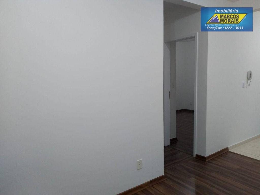 Apartamento à venda com 2 quartos, 50m² - Foto 11