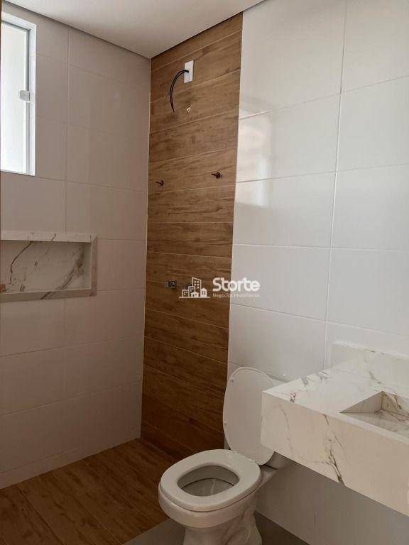 Casa à venda com 3 quartos, 124m² - Foto 13