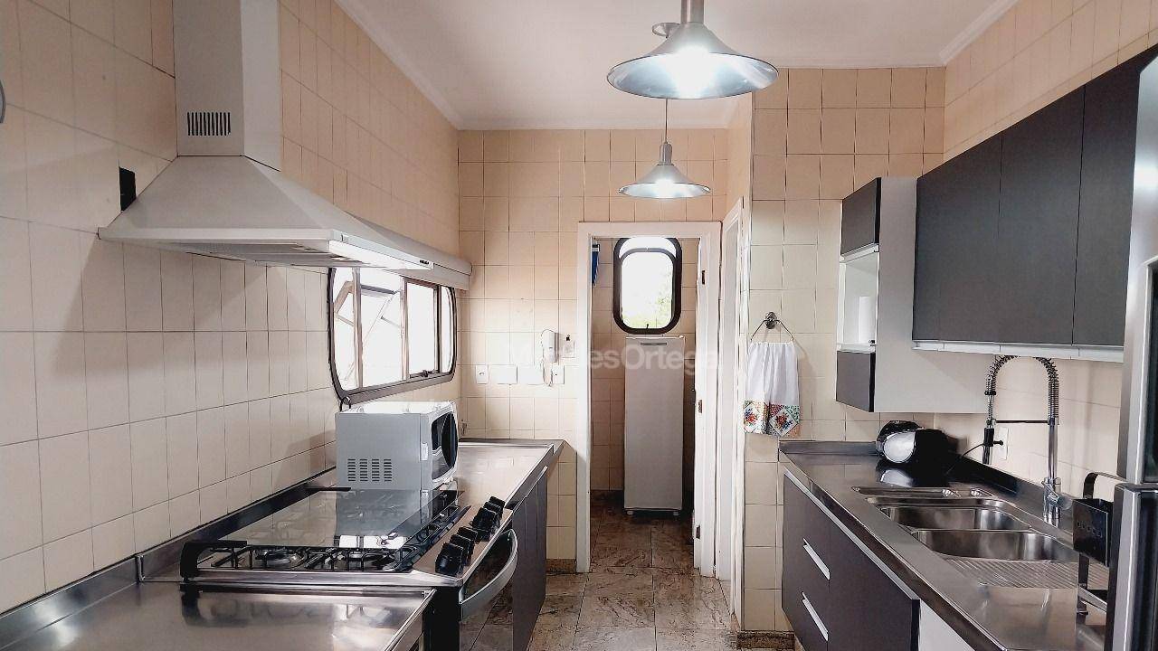 Apartamento à venda com 2 quartos, 64m² - Foto 4