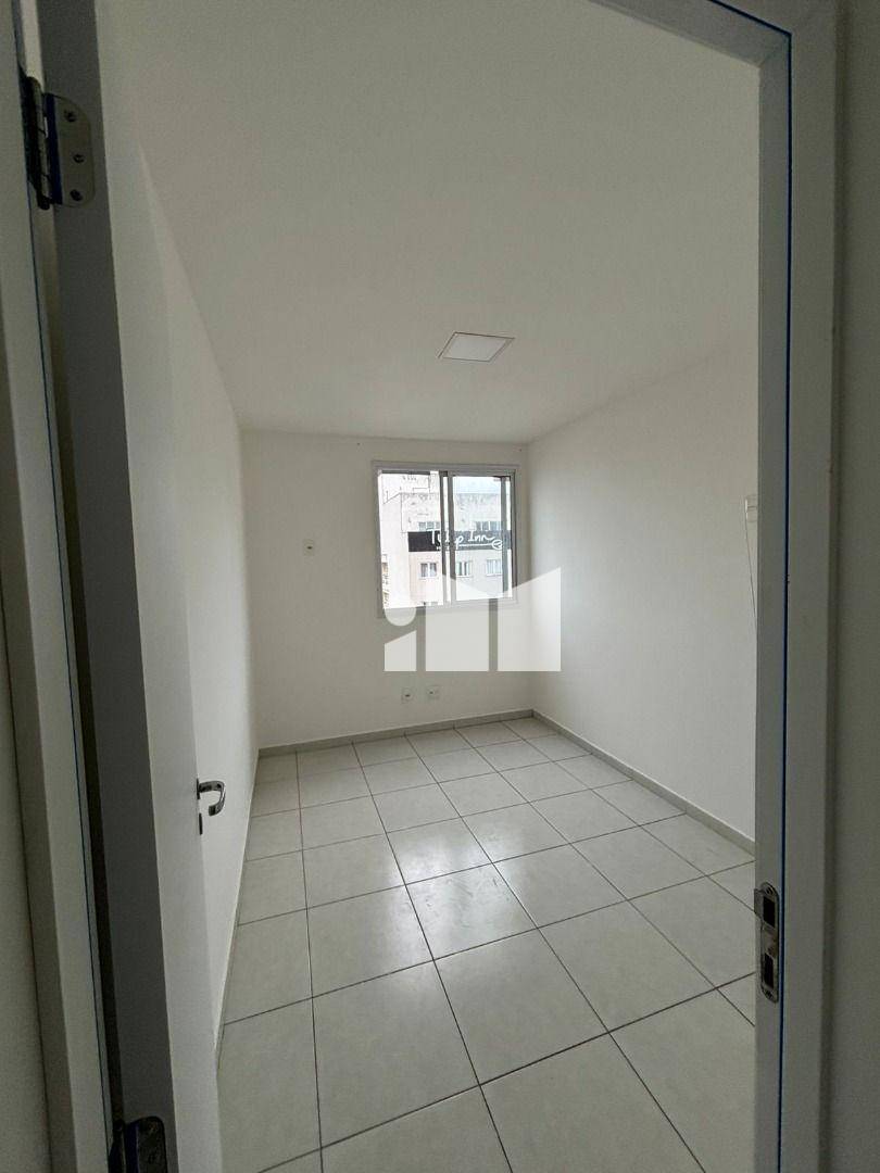 Apartamento para alugar com 3 quartos, 82m² - Foto 10