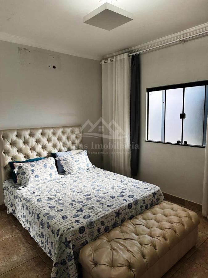 Casa à venda com 3 quartos, 230m² - Foto 9