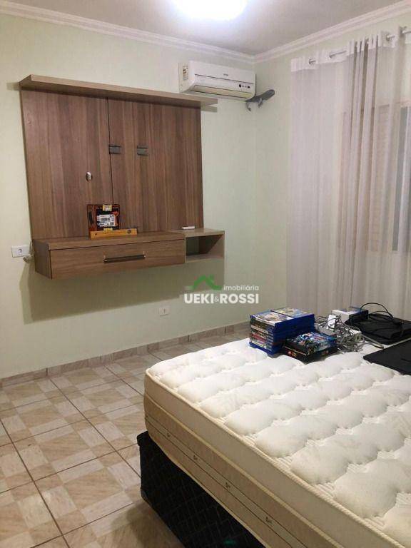 Casa à venda com 3 quartos, 97m² - Foto 2