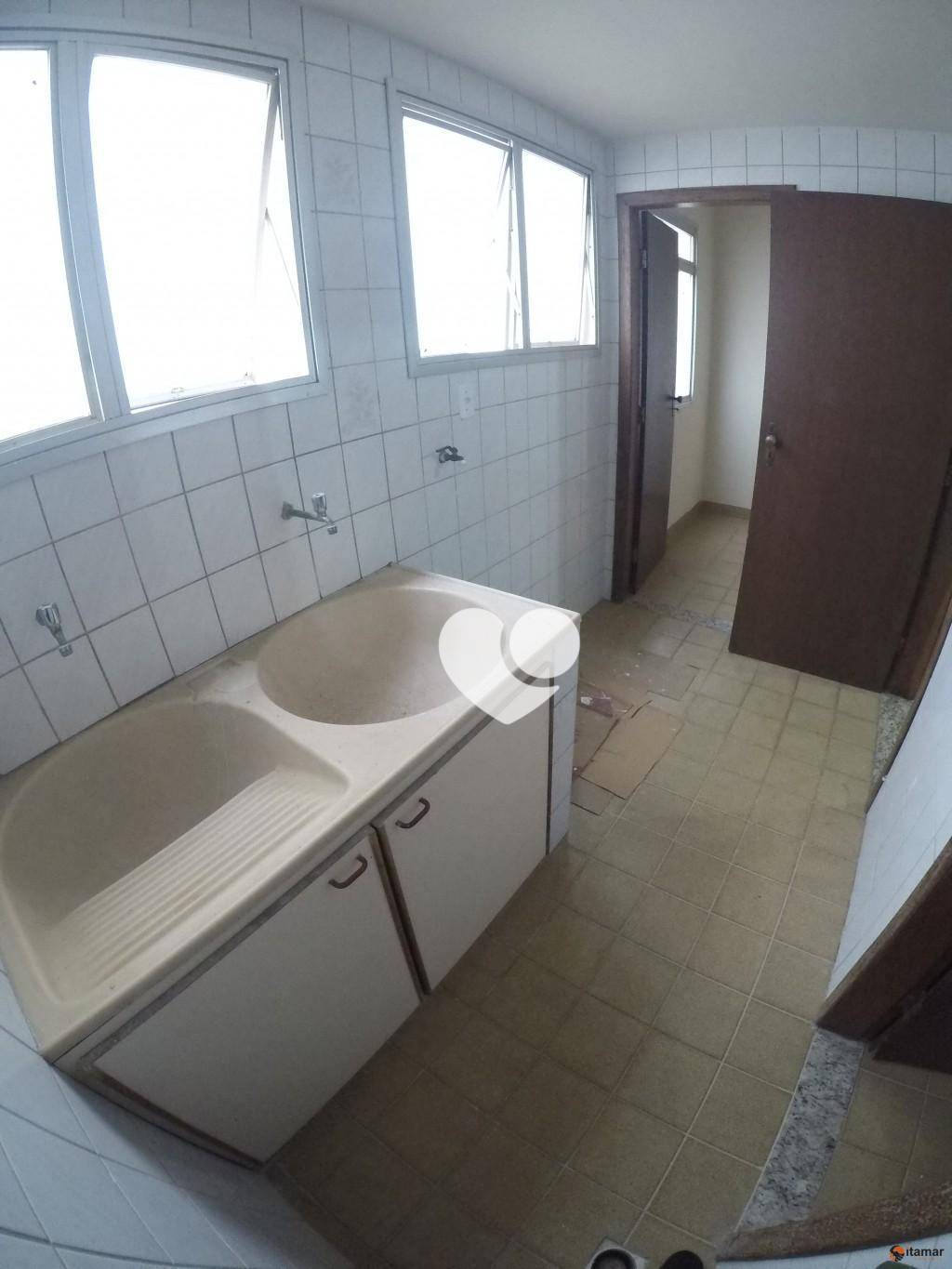 Apartamento à venda com 3 quartos, 99m² - Foto 16