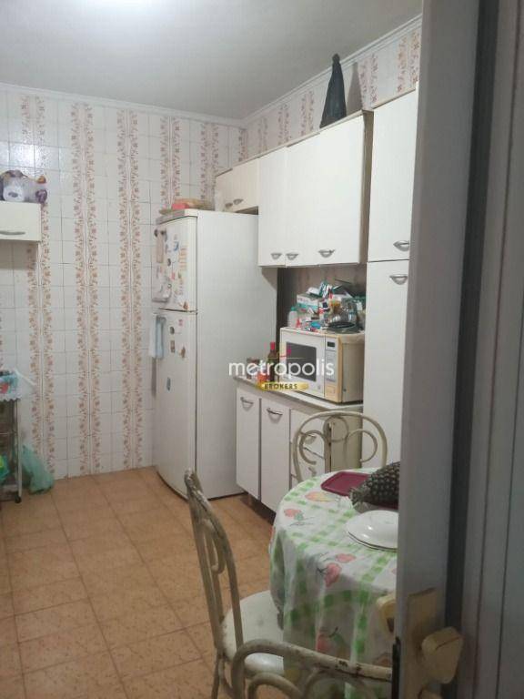 Apartamento à venda com 2 quartos, 62m² - Foto 4