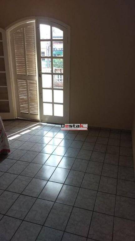 Sobrado à venda com 2 quartos, 178m² - Foto 7