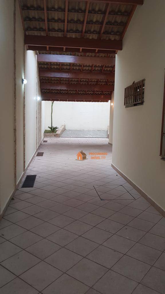 Sobrado à venda com 4 quartos, 250M2 - Foto 9