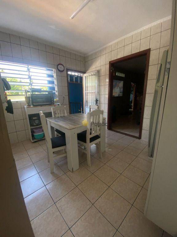 Sobrado à venda com 5 quartos, 205m² - Foto 18