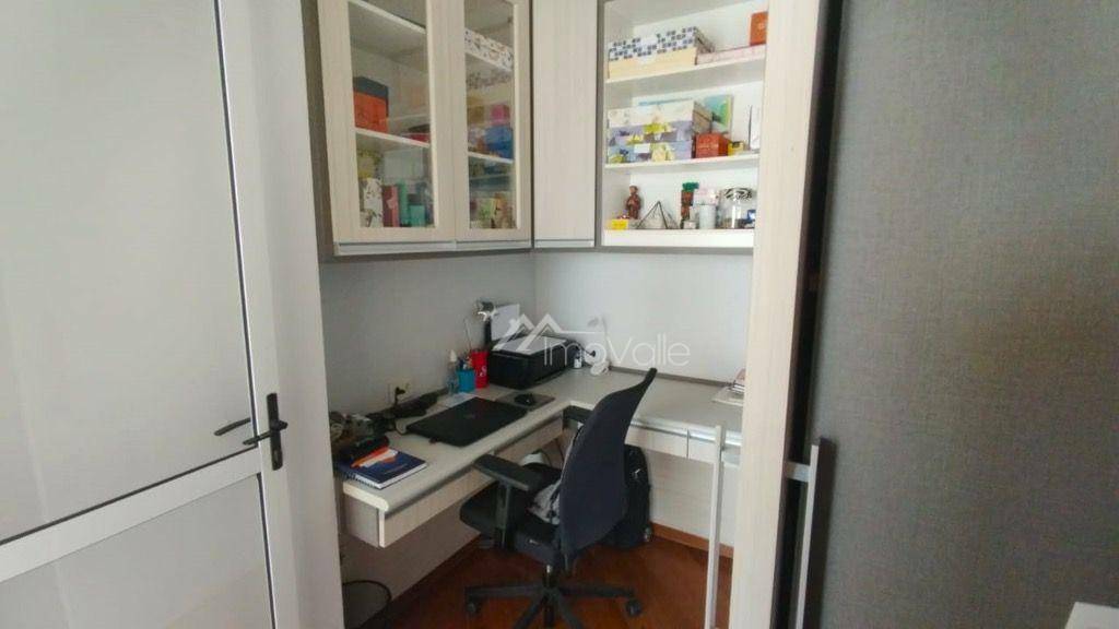 Apartamento à venda com 3 quartos, 157m² - Foto 19