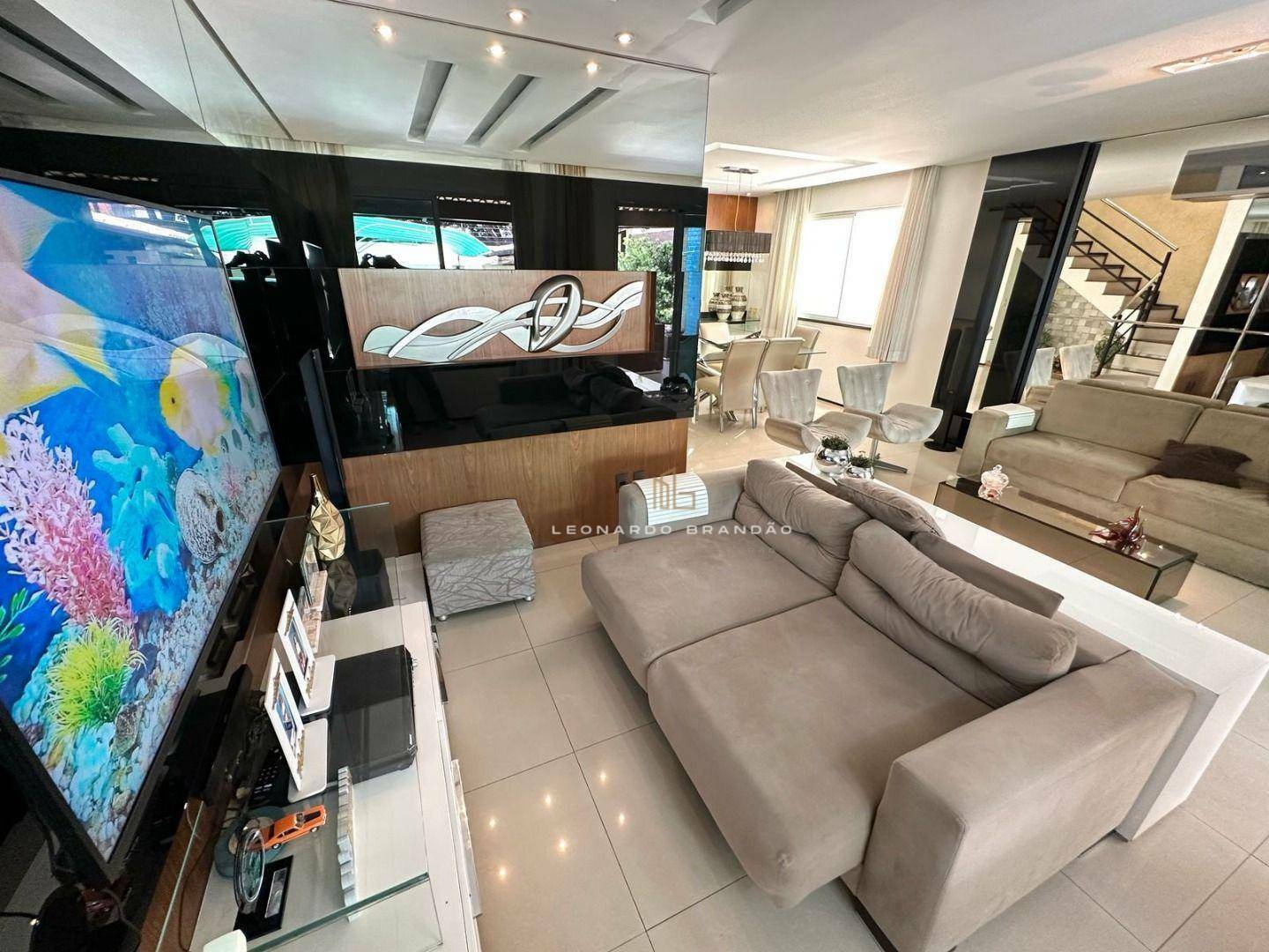Casa à venda com 4 quartos, 240m² - Foto 14