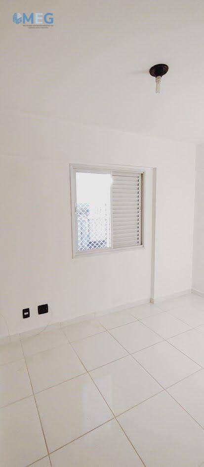 Apartamento para alugar com 3 quartos, 72m² - Foto 10