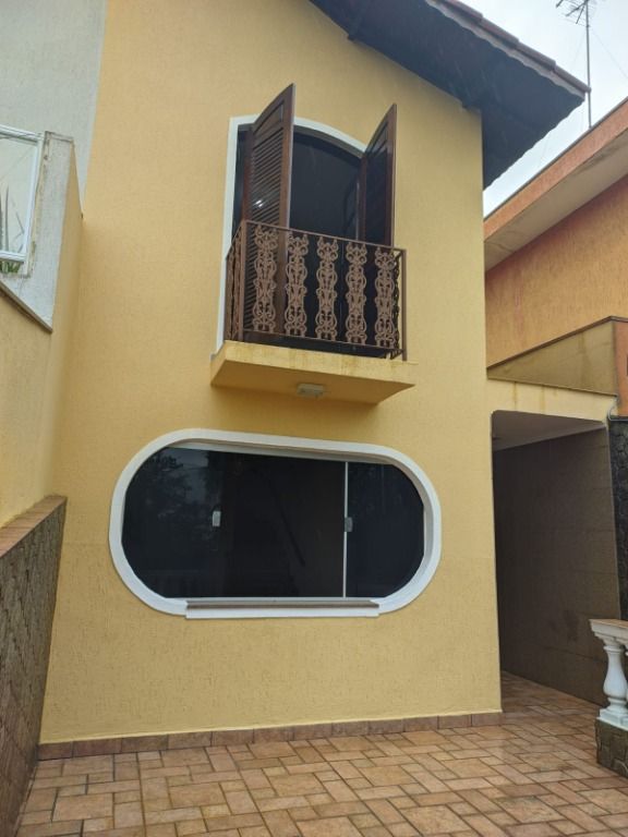 Sobrado à venda e aluguel com 3 quartos, 165m² - Foto 5