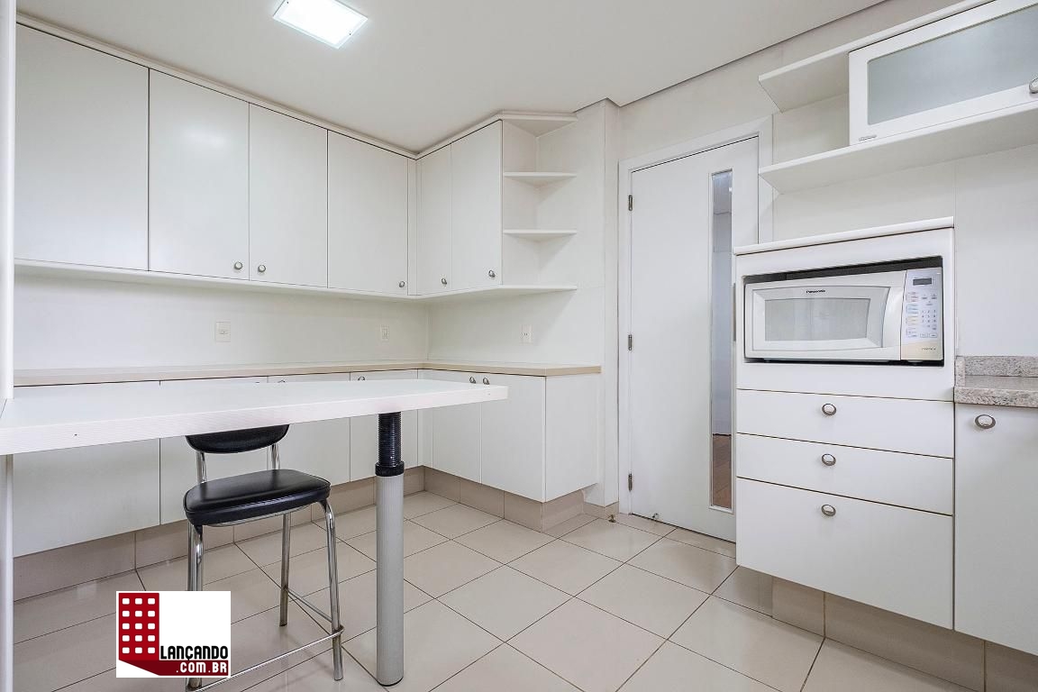 Apartamento à venda com 3 quartos, 299m² - Foto 4