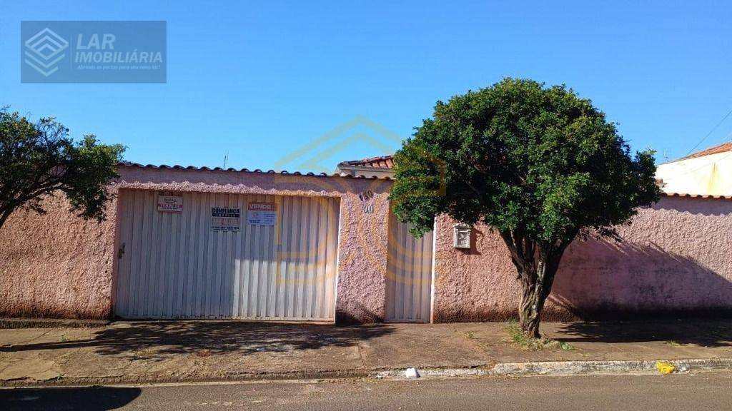 Casa para alugar com 3 quartos, 263m² - Foto 2