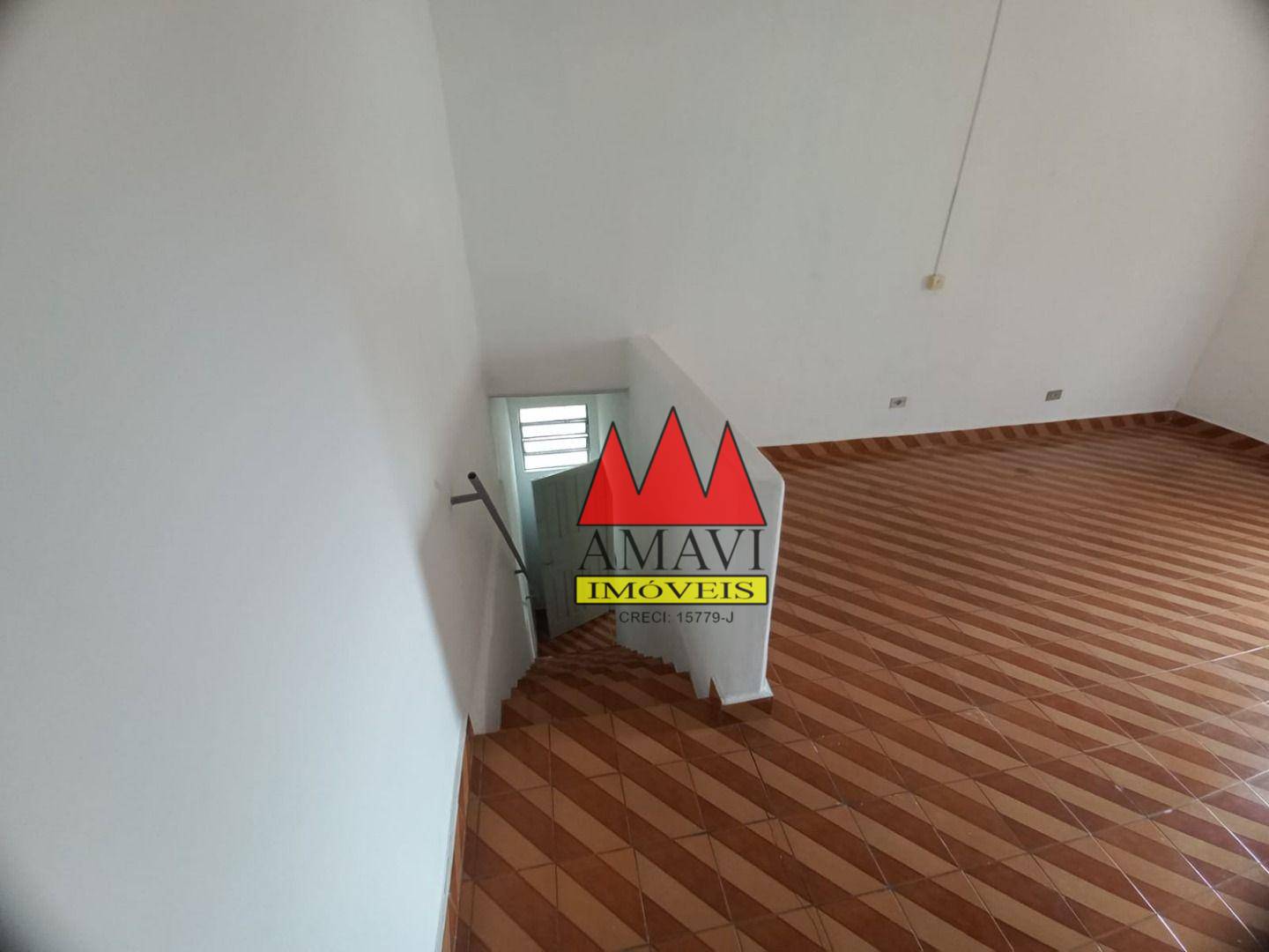 Casa para alugar com 2 quartos, 65m² - Foto 13