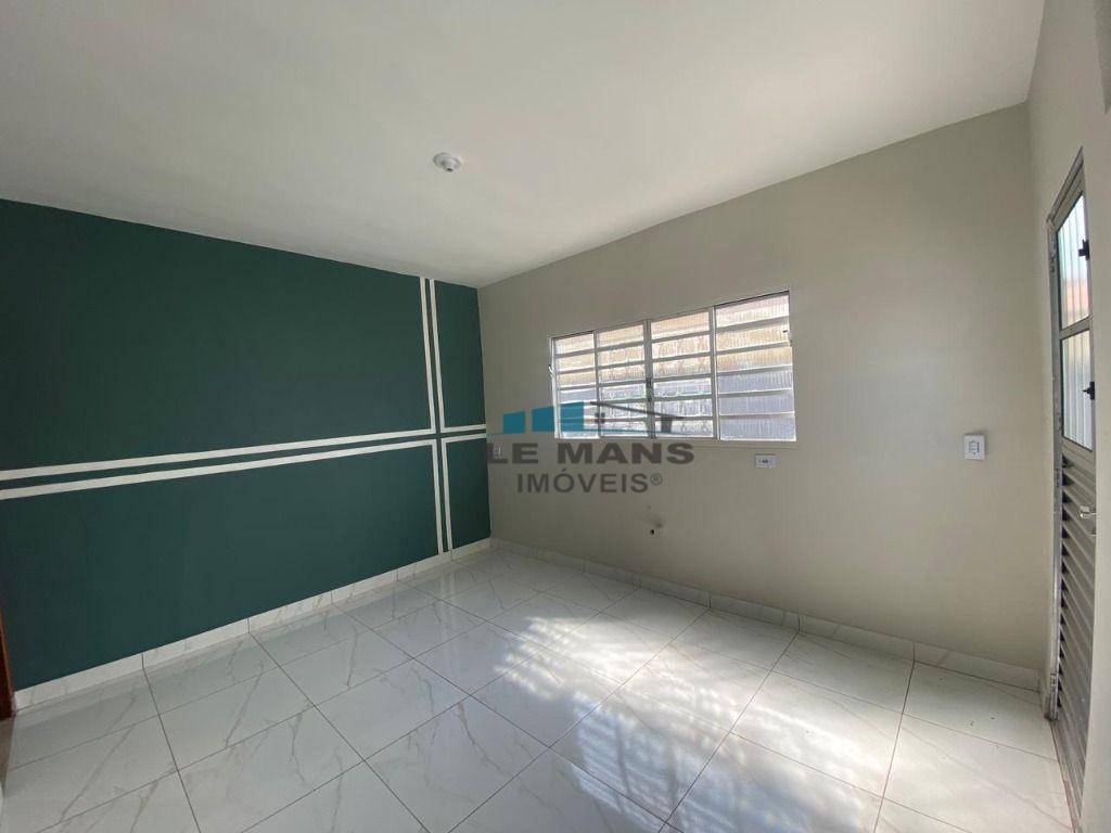 Casa à venda com 2 quartos, 90m² - Foto 14