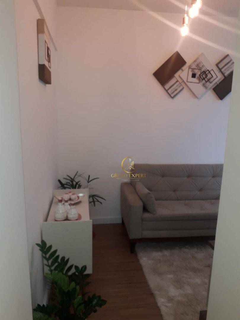 Apartamento para alugar com 2 quartos, 56m² - Foto 7