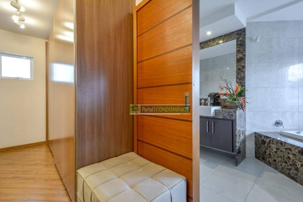 Casa de Condomínio à venda com 4 quartos, 538m² - Foto 35