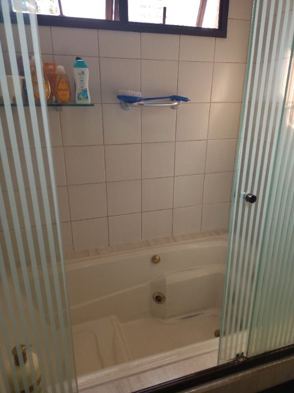 Apartamento à venda com 3 quartos, 138m² - Foto 17