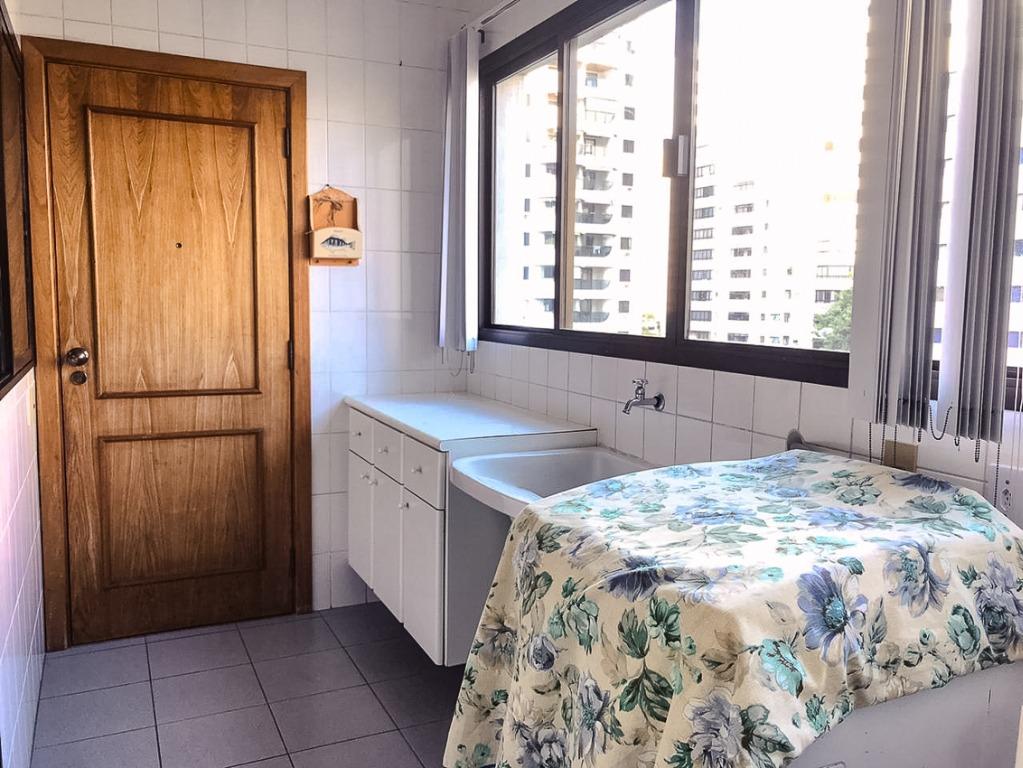 Apartamento à venda com 3 quartos, 190m² - Foto 22