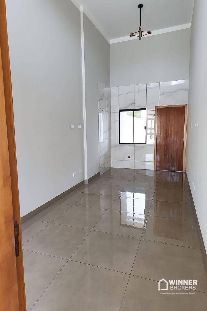 Casa à venda com 2 quartos, 67m² - Foto 2