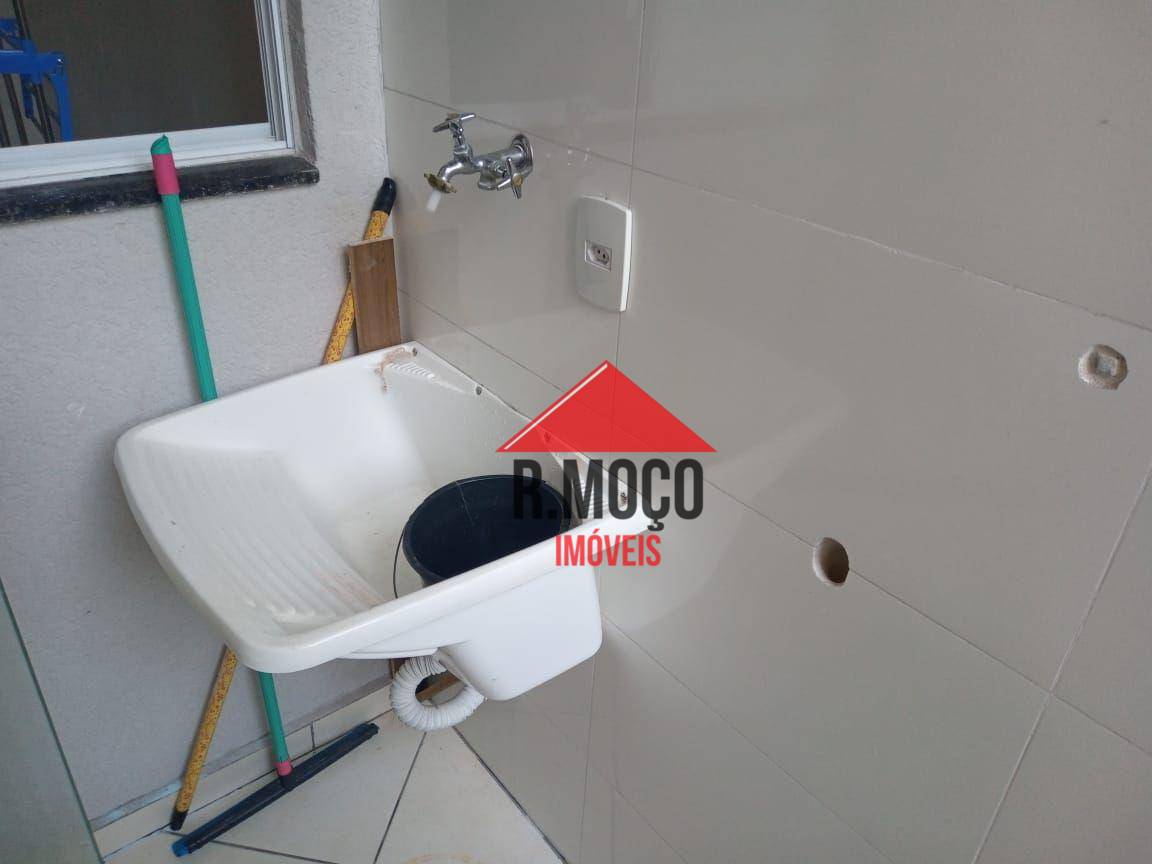 Apartamento à venda com 2 quartos, 38m² - Foto 17