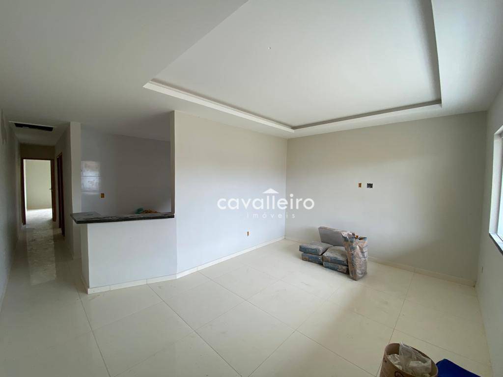 Casa à venda com 2 quartos, 90m² - Foto 2