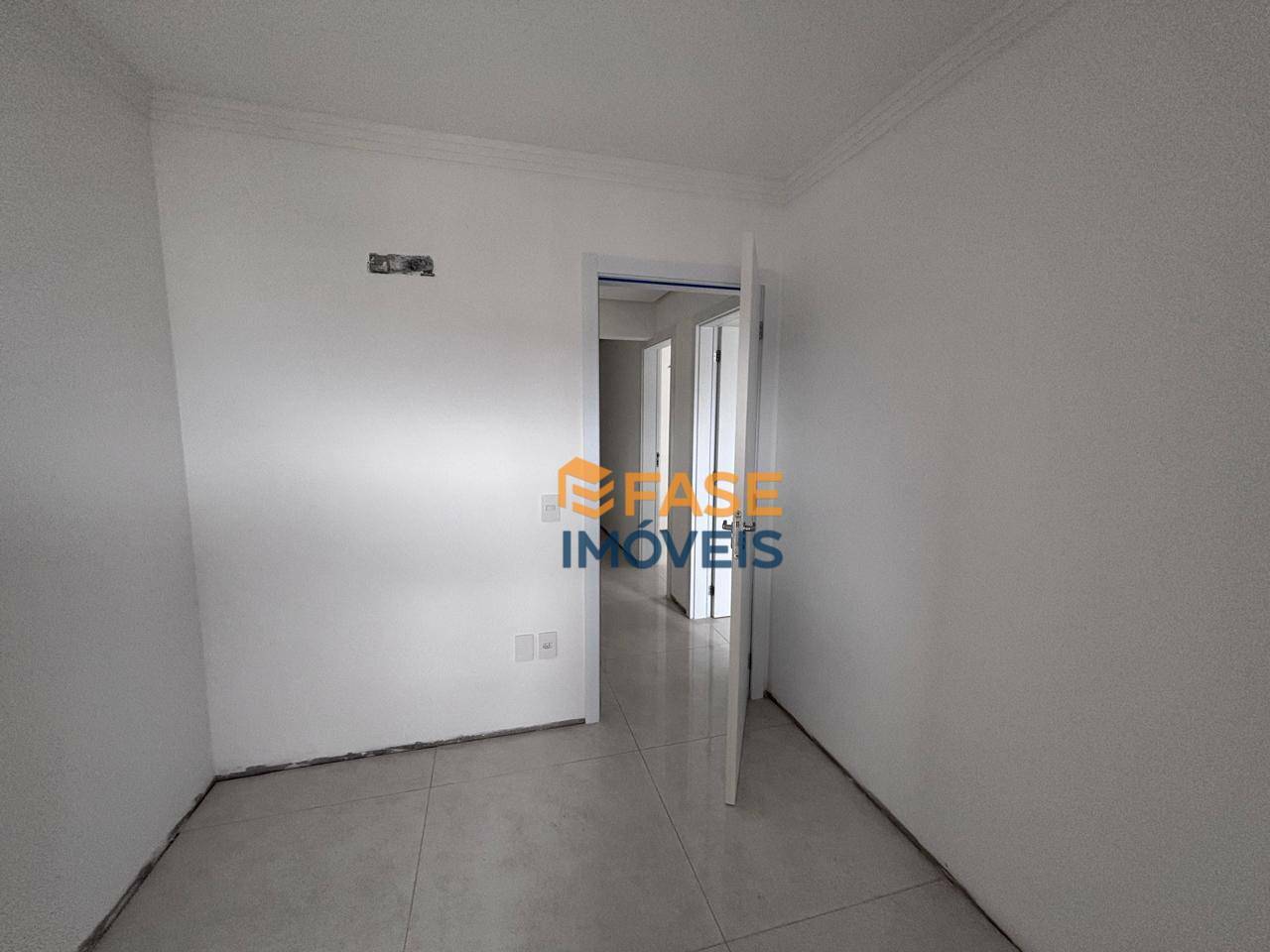 Apartamento à venda com 4 quartos, 101m² - Foto 9
