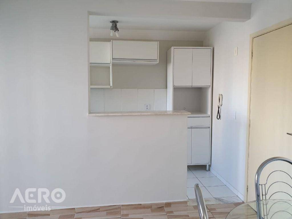 Apartamento para alugar com 2 quartos, 55m² - Foto 3