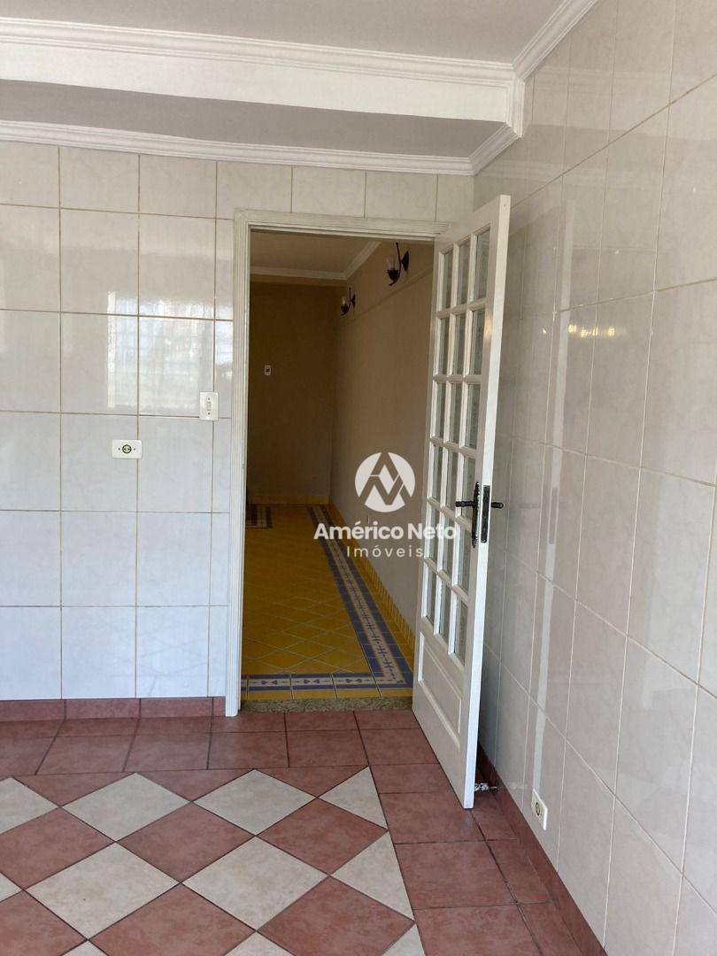 Casa à venda com 3 quartos, 230m² - Foto 15