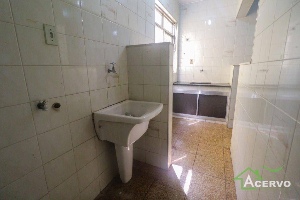 Apartamento para alugar com 2 quartos, 86m² - Foto 10