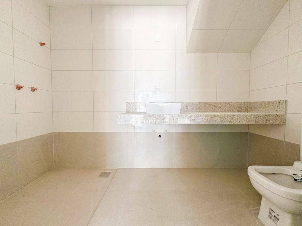 Cobertura à venda com 4 quartos, 230m² - Foto 6