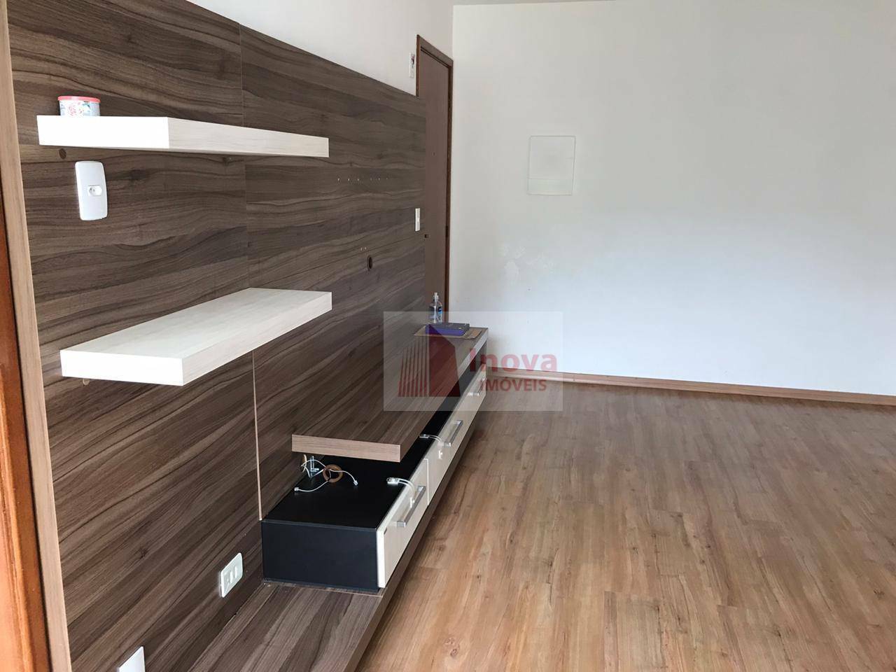 Apartamento à venda com 3 quartos, 95m² - Foto 2