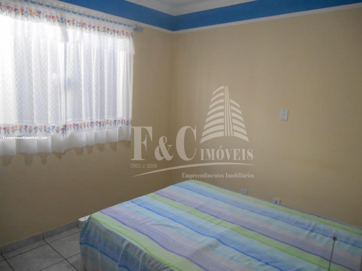 Casa à venda com 3 quartos, 200m² - Foto 12