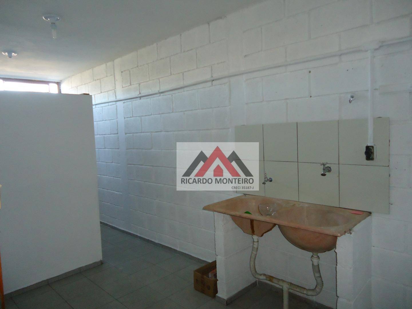 Depósito-Galpão-Armazém à venda, 601m² - Foto 12