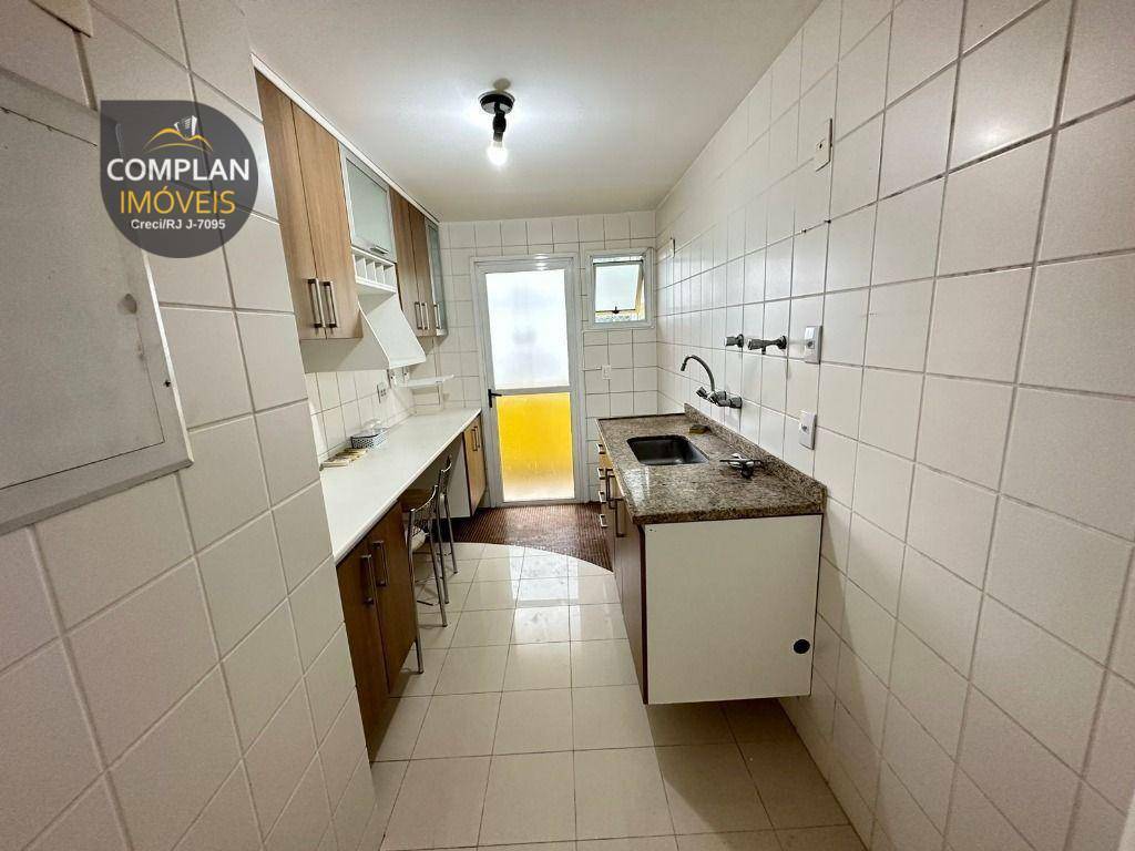 Cobertura à venda com 4 quartos, 230m² - Foto 7