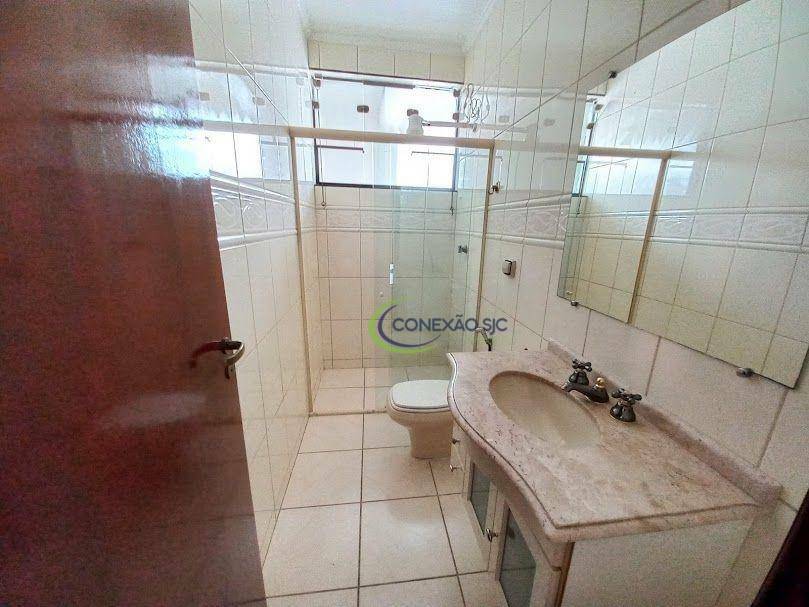 Sobrado à venda e aluguel com 4 quartos, 270m² - Foto 21