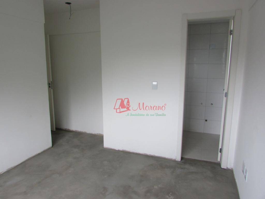 Apartamento à venda com 3 quartos, 84m² - Foto 17