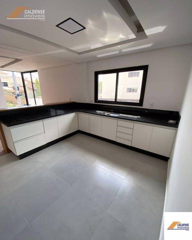 Apartamento, 3 quartos, 130 m² - Foto 2