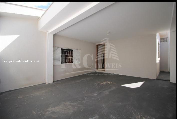 Casa à venda com 3 quartos, 250m² - Foto 19